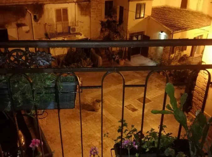 Aljama - Downtown Bed & Breakfast 4*