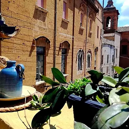 Aljama - Downtown Bed & Breakfast