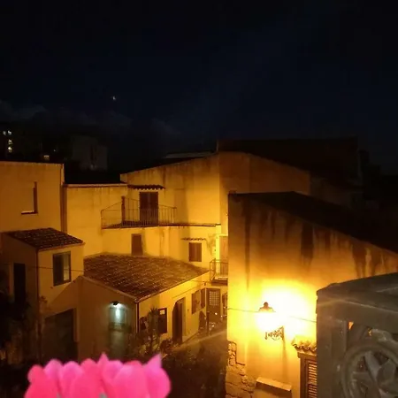 Bed & Breakfast Aljama - Downtown